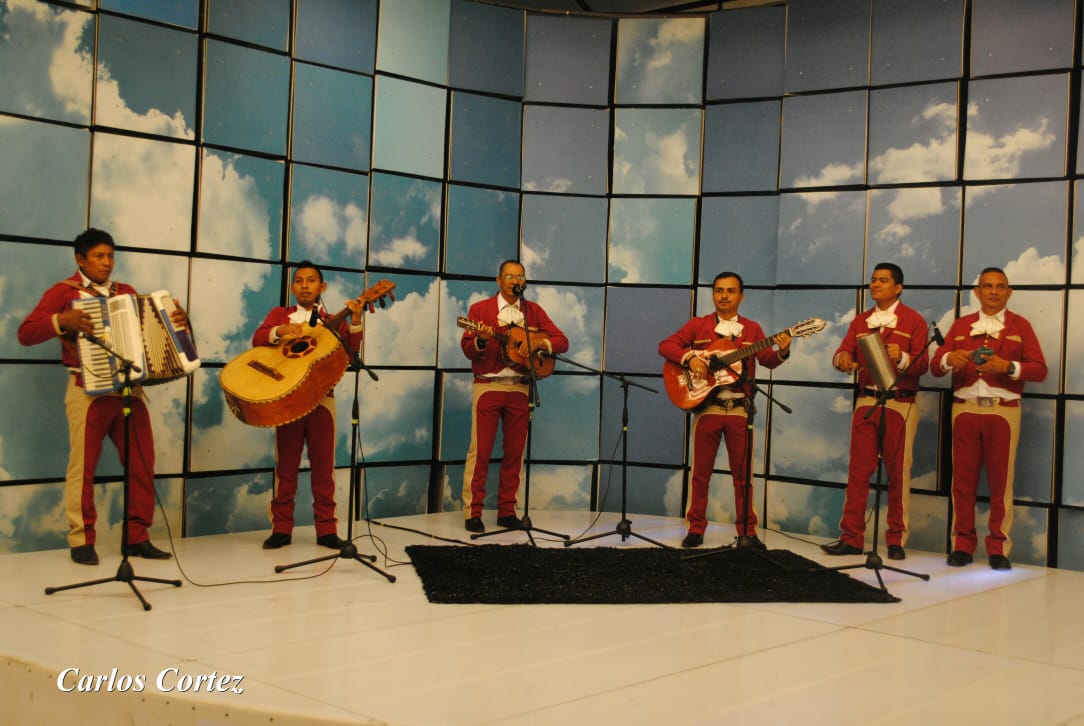 Mariachi2